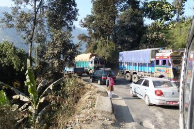 Busfahrt in die Annapurna-Region
