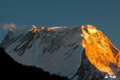 Larkya North Peak B.C. - Larke La - Bimthang
